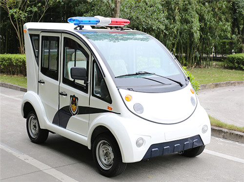 封闭电动巡逻车