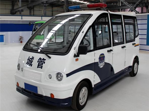 6座封闭巡逻车01